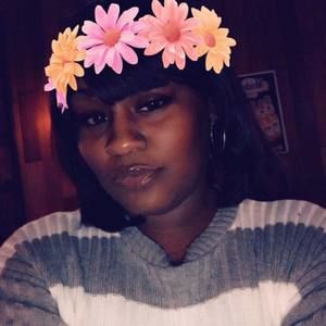 Meet your Posher, Crystal